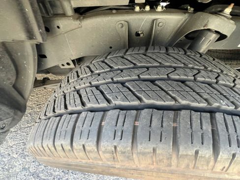 Used 2023 Toyota Tacoma 2WD Double Cab image 32