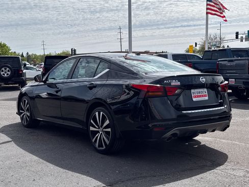 Used 2019 Nissan Altima 2.5 SR w/ SR Premium Package AWD/4WD image 5