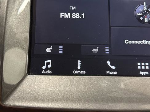 Used 2019 Ford Ranger Lariat w/ Trailer Tow Package image 8