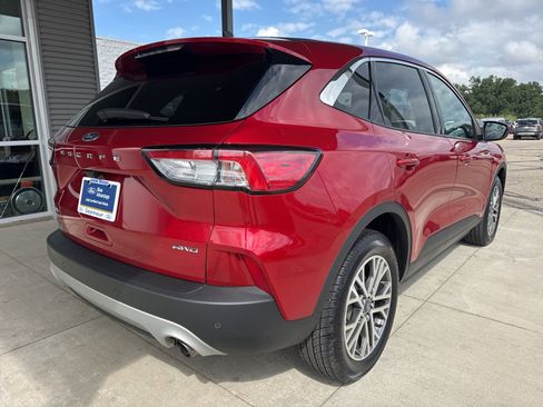 Certified 2022 Ford Escape SEL image 8