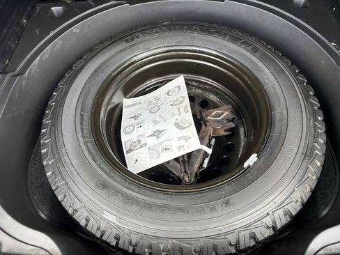 Used 2016 Jeep Cherokee Trailhawk w/ Leather Interior Group image 10