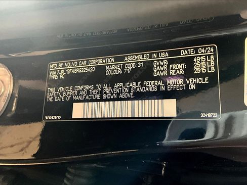 Used 2024 Volvo S60 B5 Core FWD image 19