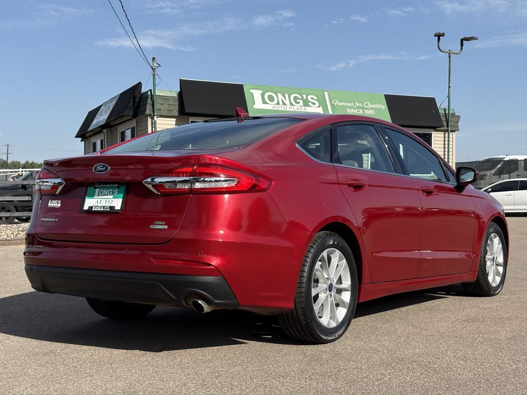 Used 2020 Ford Fusion SE FWD image 8