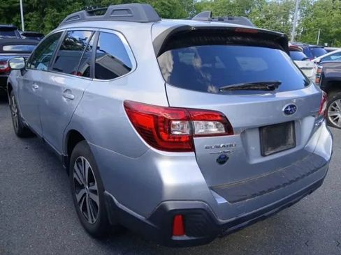 Used 2019 Subaru Outback 2.5i Limited AWD/4WD image 2