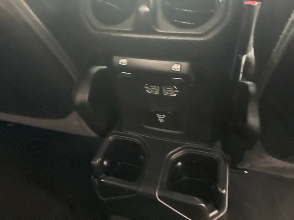Used 2021 Jeep Gladiator Overland w/ Popular Equipment Package AWD/4WD image 25