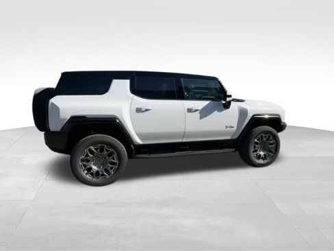 Used 2025 GMC Hummer EV 3X w/ LPO, Cargo Utility Package image 9