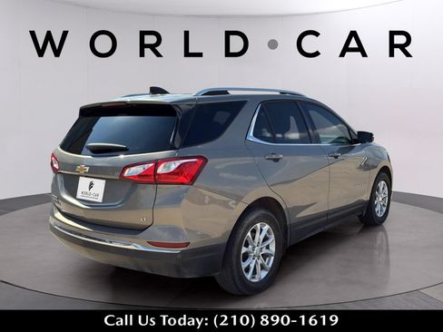 Used 2018 Chevrolet Equinox LT w/ Sun & Infotainment Package FWD image 5