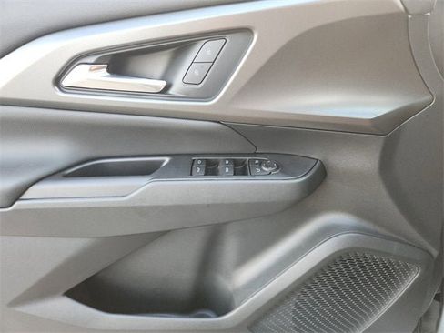 New 2026 Chevrolet Equinox EV LT image 19