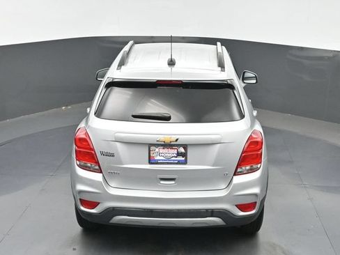 Used 2020 Chevrolet Trax LT FWD image 34