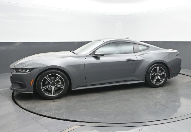 Used 2024 Ford Mustang Premium RWD image 2