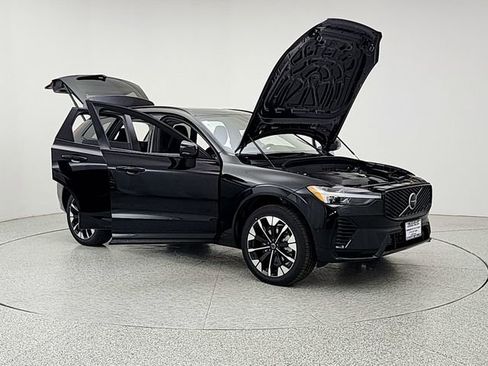 New 2026 Volvo XC60 T8 Plus w/ Climate Package AWD/4WD image 10