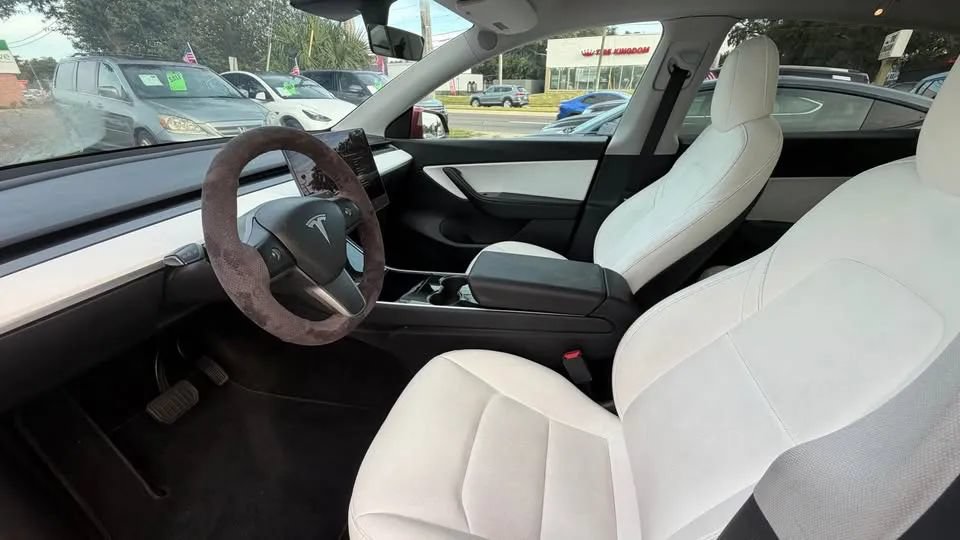 Used 2021 Tesla Model Y 2WD image 18