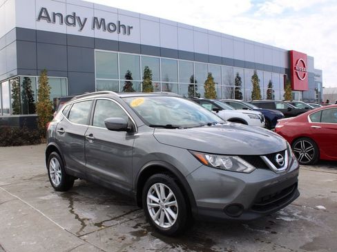 Used 2018 Nissan Rogue Sport SV image 1