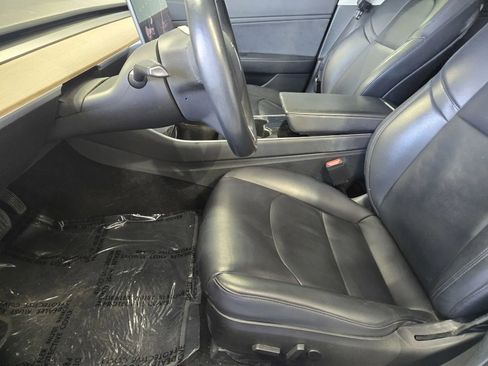 Used 2018 Tesla Model 3 Long Range image 14