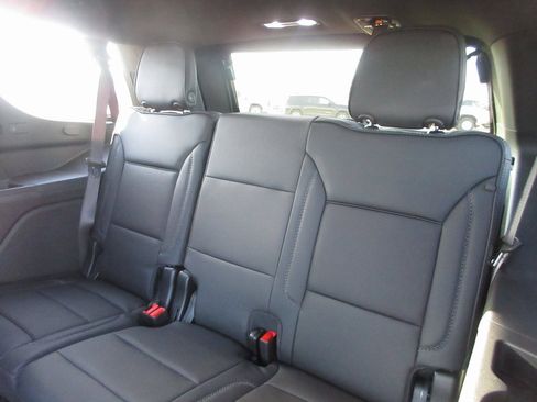 New 2026 GMC Yukon Denali w/ Denali Reserve Package image 15