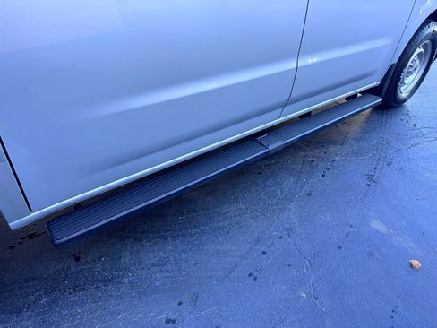 Used 2019 Nissan NV 3500 S image 28