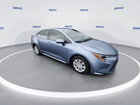 Used 2023 Toyota Corolla LE image 2