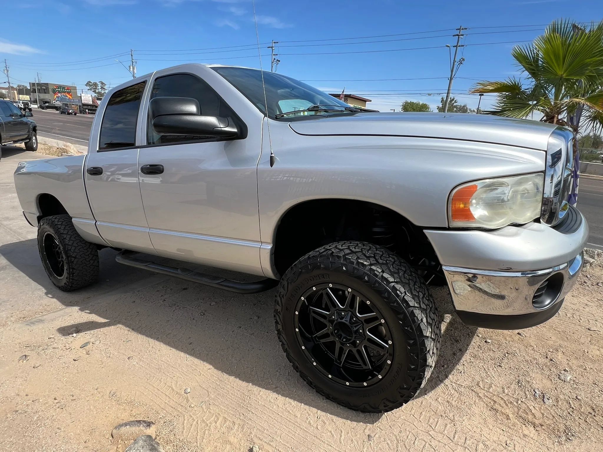 Used 2005 Dodge Ram 2500 Truck SLT AWD/4WD image 5