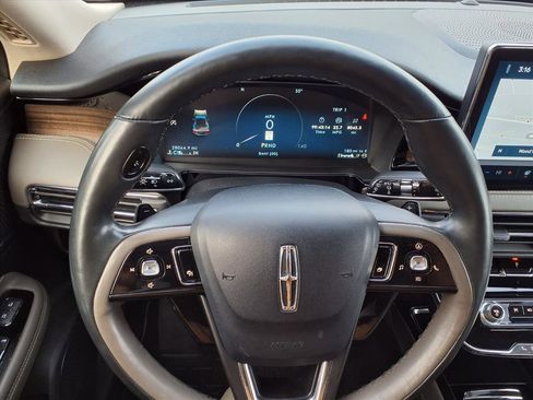 Used 2023 Lincoln Corsair Reserve w/ Equipment Group 201A image 14