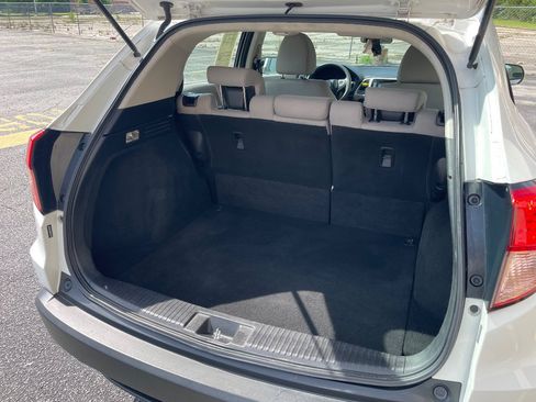 Used 2016 Honda HR-V LX image 16