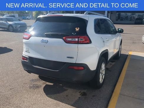 Used 2015 Jeep Cherokee Latitude AWD/4WD image 6
