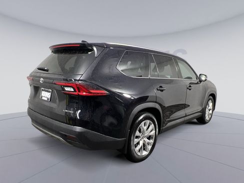 Used 2026 Toyota Grand Highlander AWD image 11