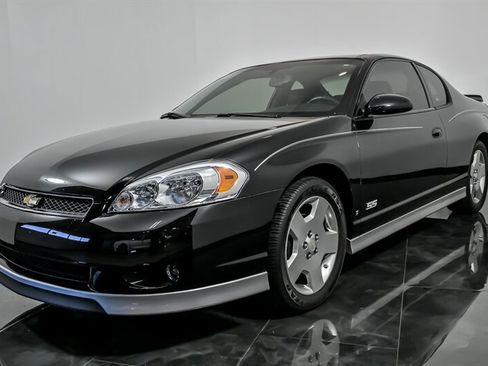 Used 2006 Chevrolet Monte Carlo SS FWD image 5