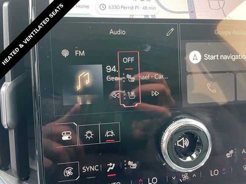 Used 2025 GMC Acadia AT4 w/ Luxury Package image 19