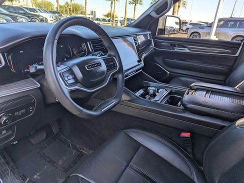 Used 2022 Jeep Wagoneer Series III w/ Convenience Group I image 17