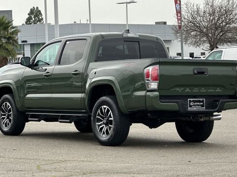 Used 2022 Toyota Tacoma TRD Sport image 7