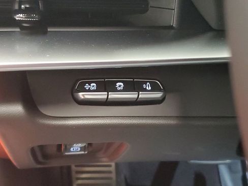 New 2026 Chevrolet Corvette Stingray Preferred Conv w/ 2LT RWD image 17