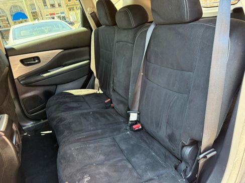 Used 2017 Nissan Murano S AWD/4WD image 7