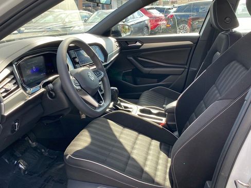 Certified 2022 Volkswagen Jetta Sport image 13