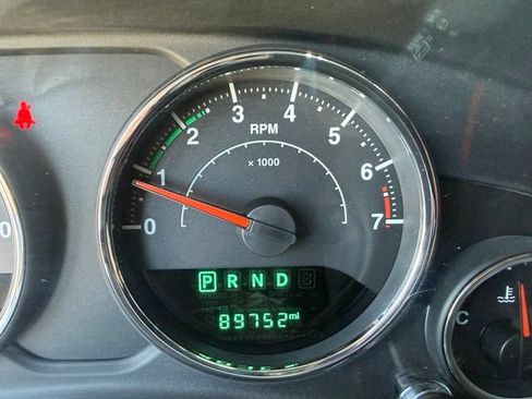 Used 2015 Jeep Wrangler Unlimited Sport w/ Quick Order Package 24S AWD/4WD image 18