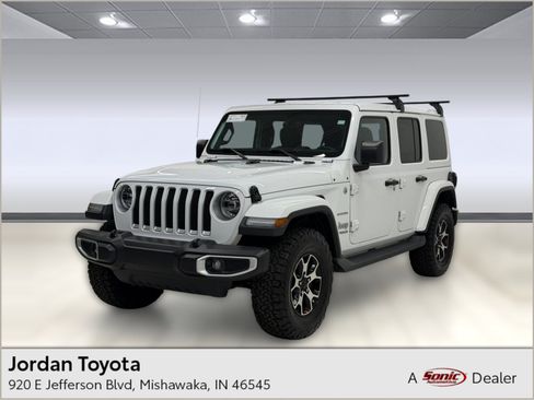Used 2018 Jeep Wrangler Unlimited Sahara AWD/4WD image 1