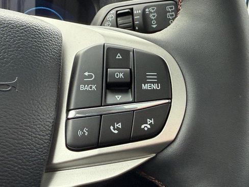 New 2026 Ford Explorer Active w/ Active Comfort Package image 11