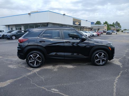 Used 2023 Chevrolet TrailBlazer RS w/ Technology Package FWD image 7