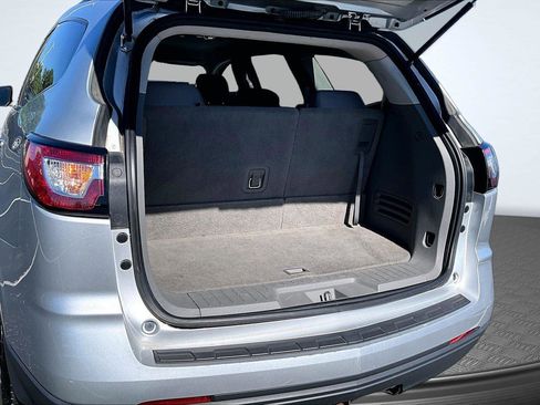 Used 2015 Chevrolet Traverse LS FWD image 5