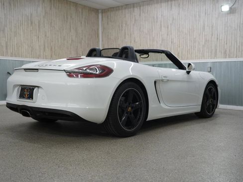 Used 2016 Porsche Boxster image 10