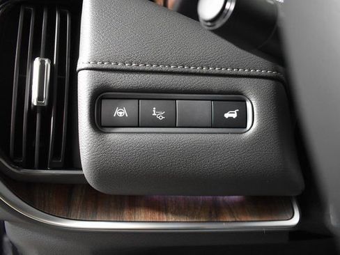 New 2026 Nissan Armada SL image 15