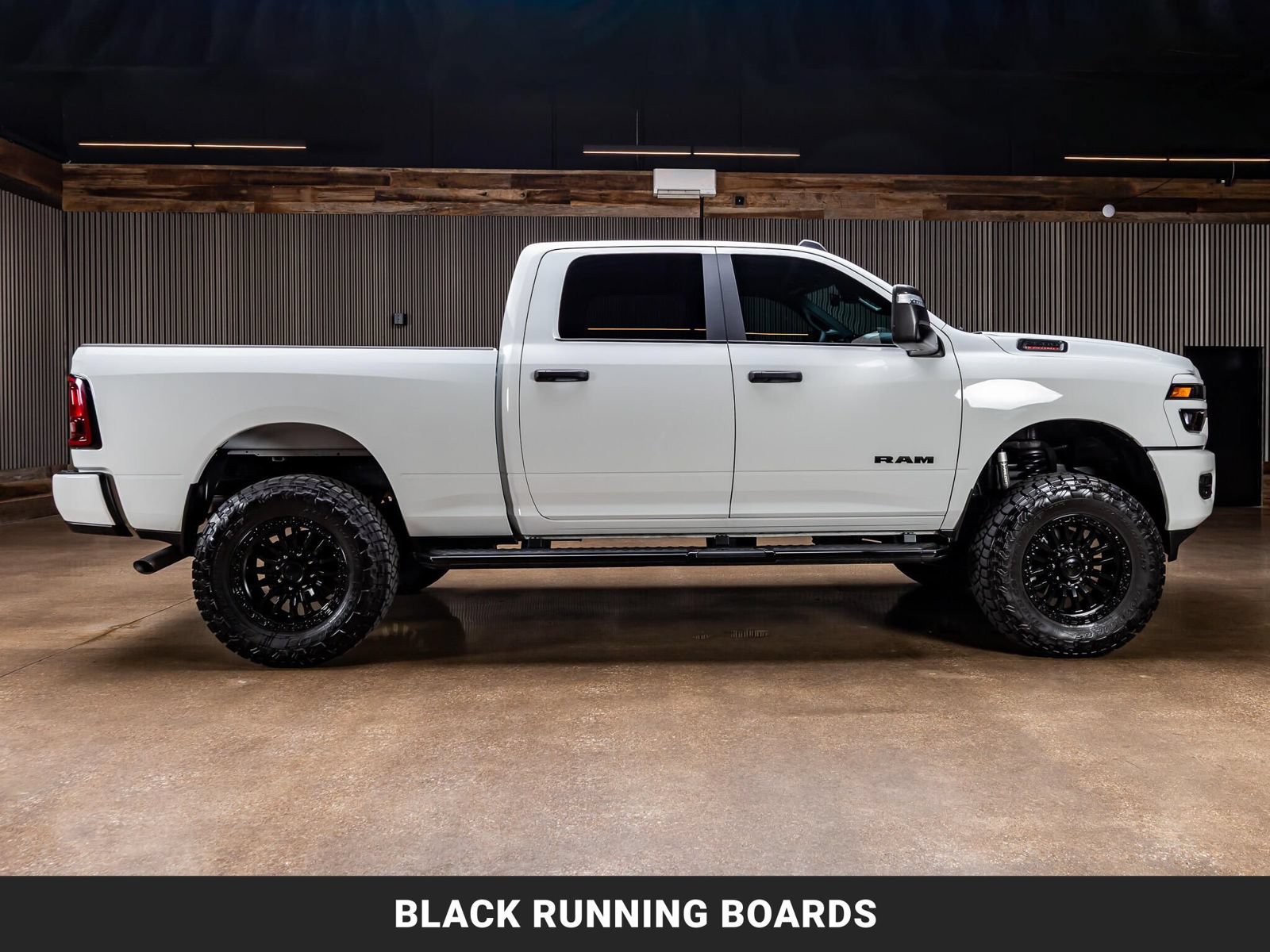 Used 2025 RAM 2500 Big Horn AWD/4WD image 10