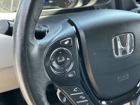 Used 2018 Honda Ridgeline RTL-E image 25