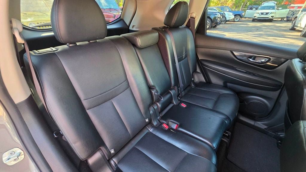 Used 2018 Nissan Rogue SL AWD/4WD image 39
