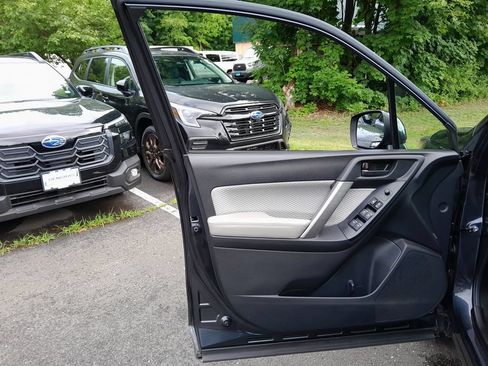 Used 2018 Subaru Forester 2.5i Premium AWD/4WD image 11