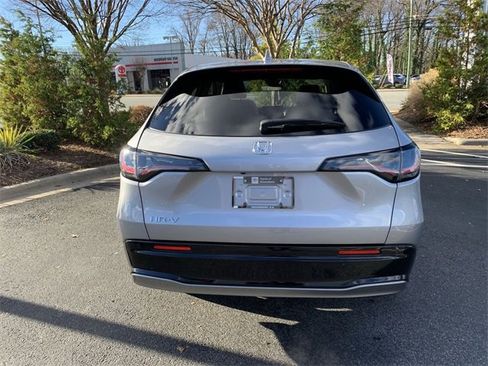 Used 2023 Honda HR-V EX-L image 7