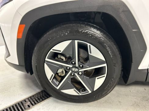 Used 2025 Hyundai Tucson SEL FWD image 9