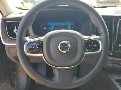 Used 2023 Volvo XC60 B5 Ultimate w/ Climate Package AWD/4WD image 22