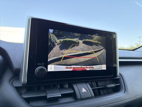 Certified 2025 Toyota RAV4 XLE FWD image 7