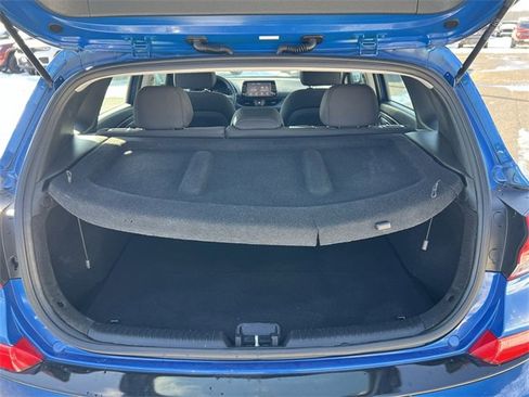 Used 2018 Hyundai Elantra GT image 24