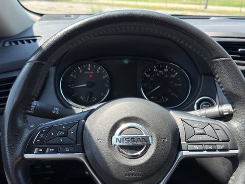 Used 2020 Nissan Rogue SV AWD/4WD image 30
